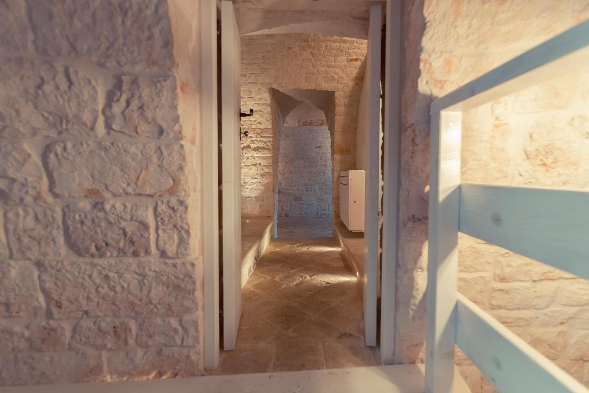 Trulli Antichi Mestieri - Widespread Trulli In The Historic Center Bed and Breakfast Alberobello Eksteriør billede
