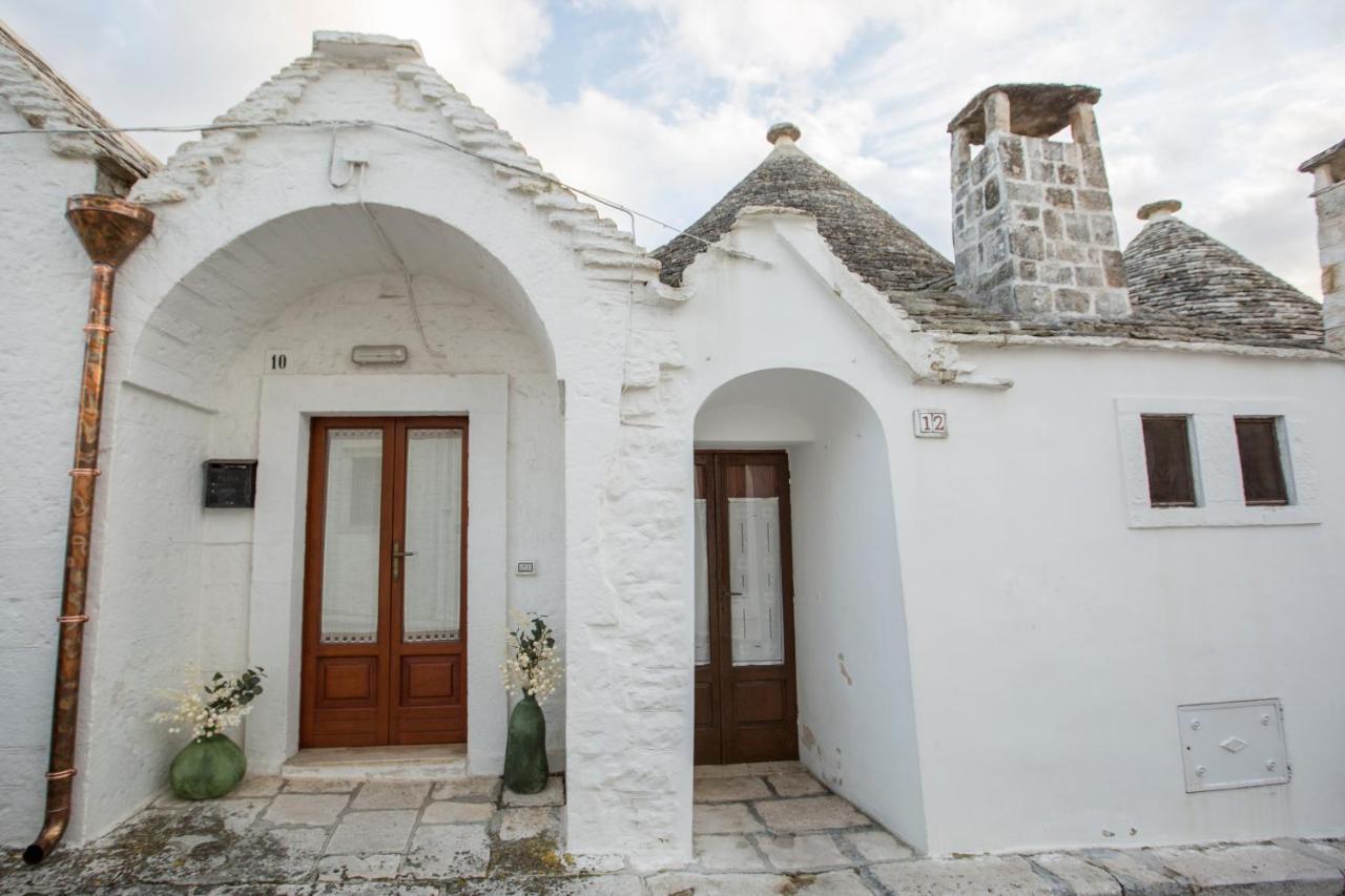 Trulli Antichi Mestieri - Widespread Trulli In The Historic Center Alberobello Eksteriør billede