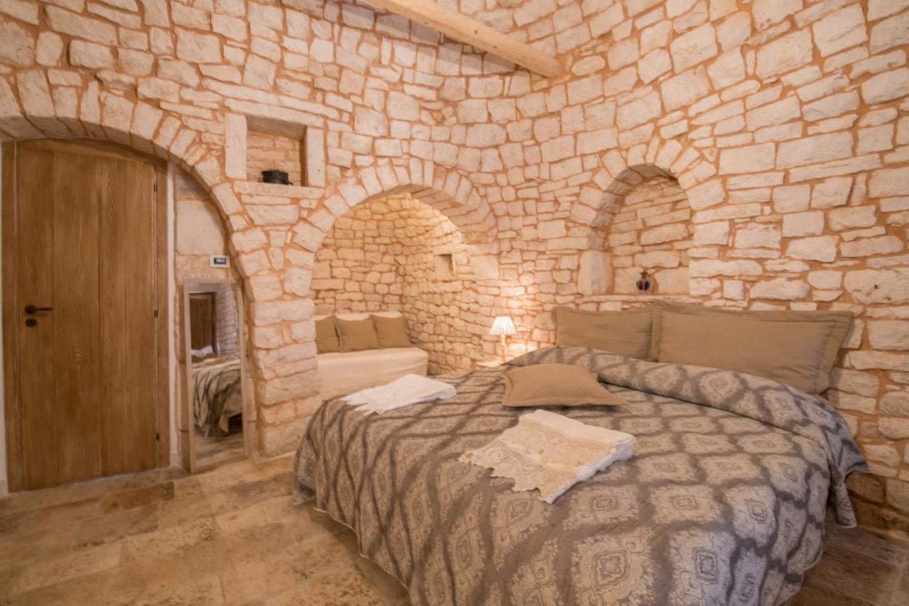Trulli Antichi Mestieri - Widespread Trulli In The Historic Center Bed and Breakfast Alberobello Eksteriør billede